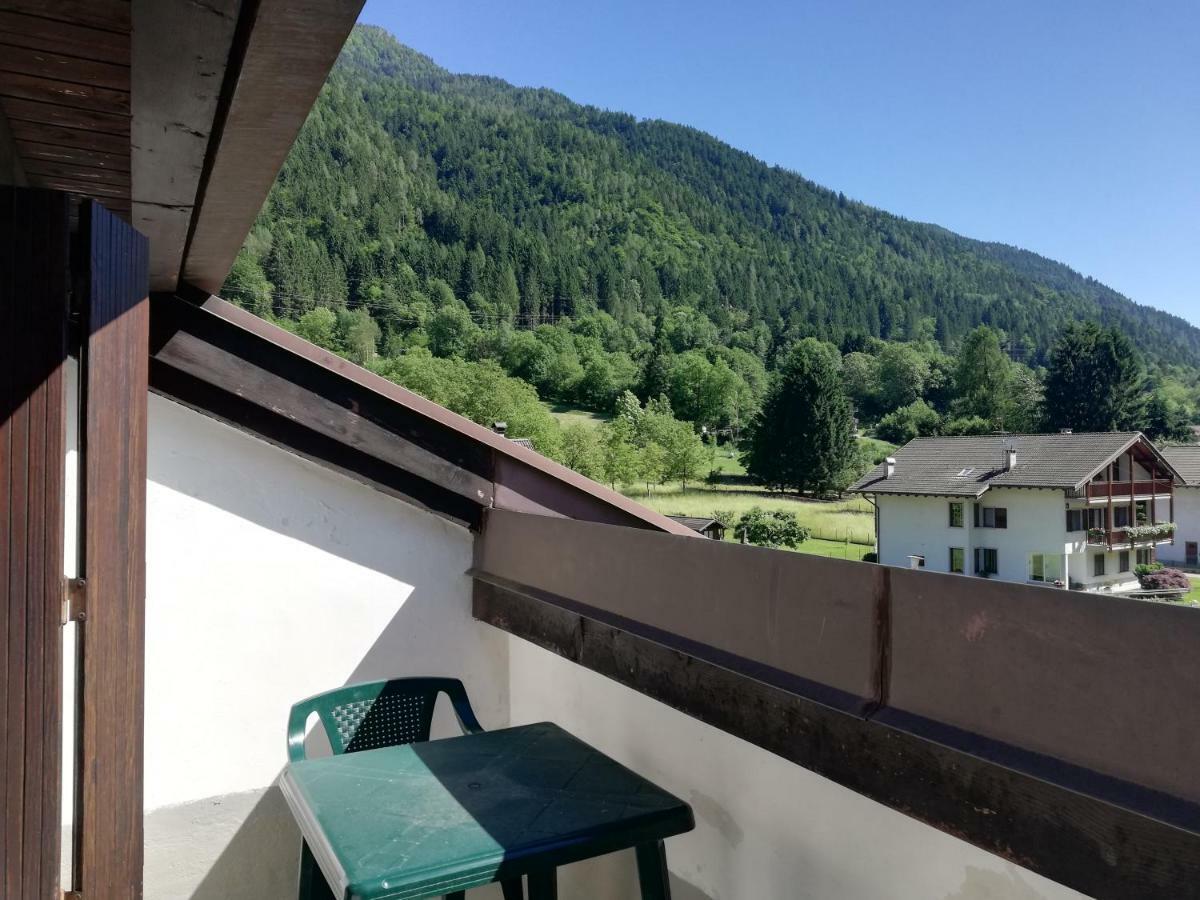Attico Abbraccio Di Luce Apartment Spiazzo  Exterior foto