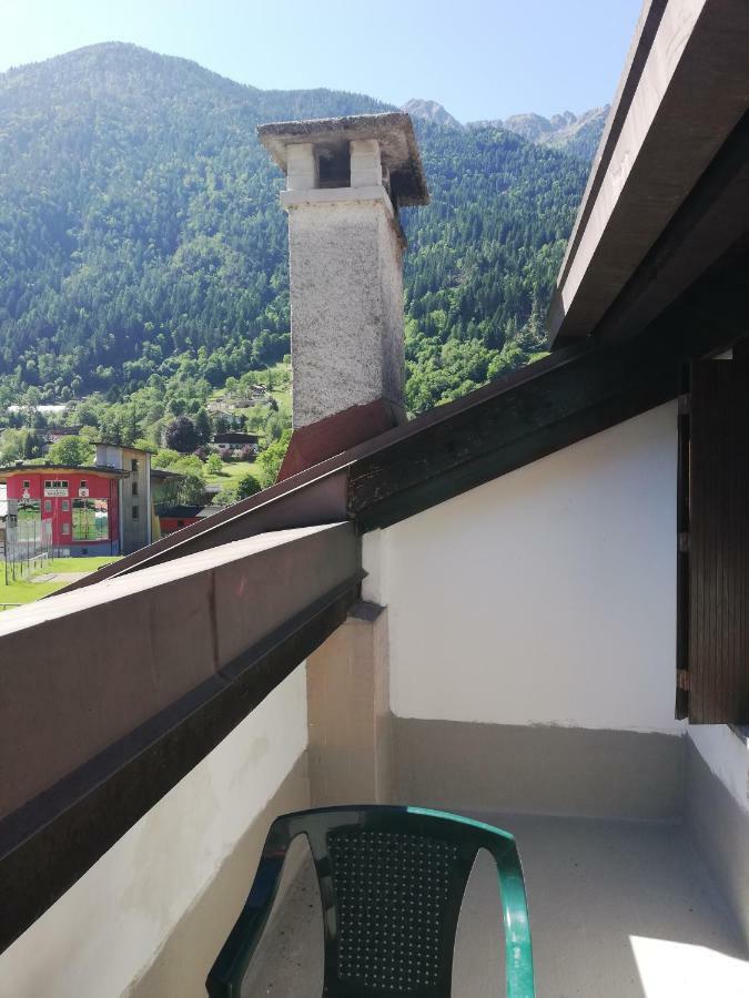 Attico Abbraccio Di Luce Apartment Spiazzo  Exterior foto
